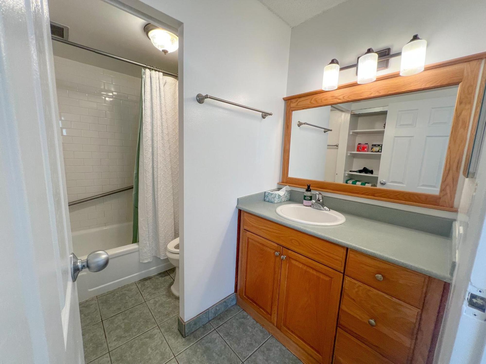 Serene Waikiki Skytower 1-bedroom Apartment Honolulu