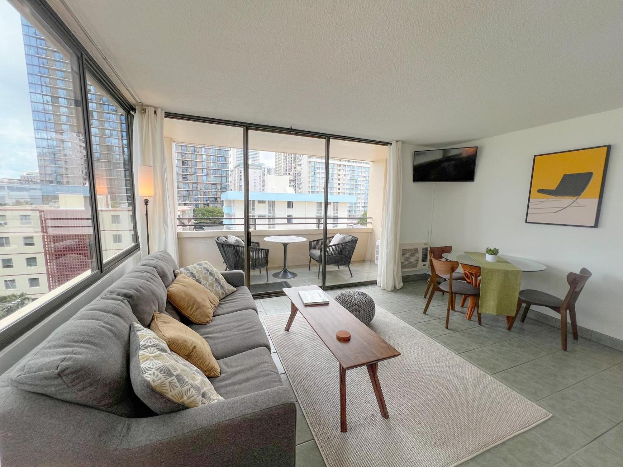 Serene Waikiki Skytower 1-bedroom Apartment