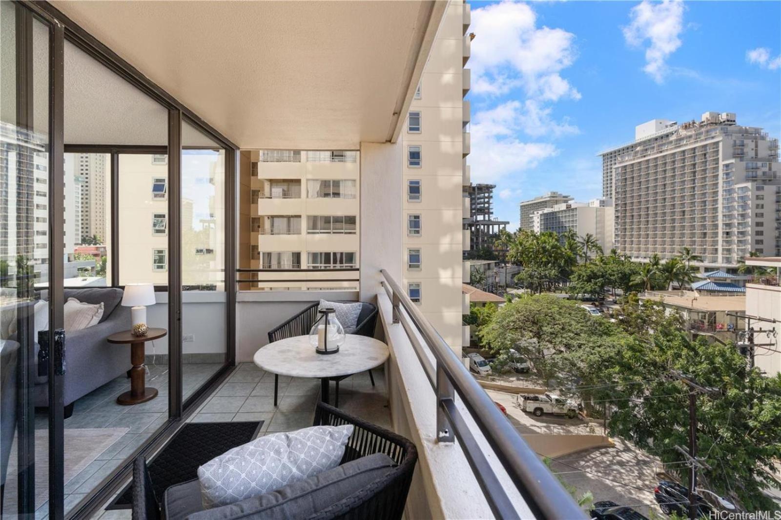 Serene Waikiki Skytower 1-bedroom *